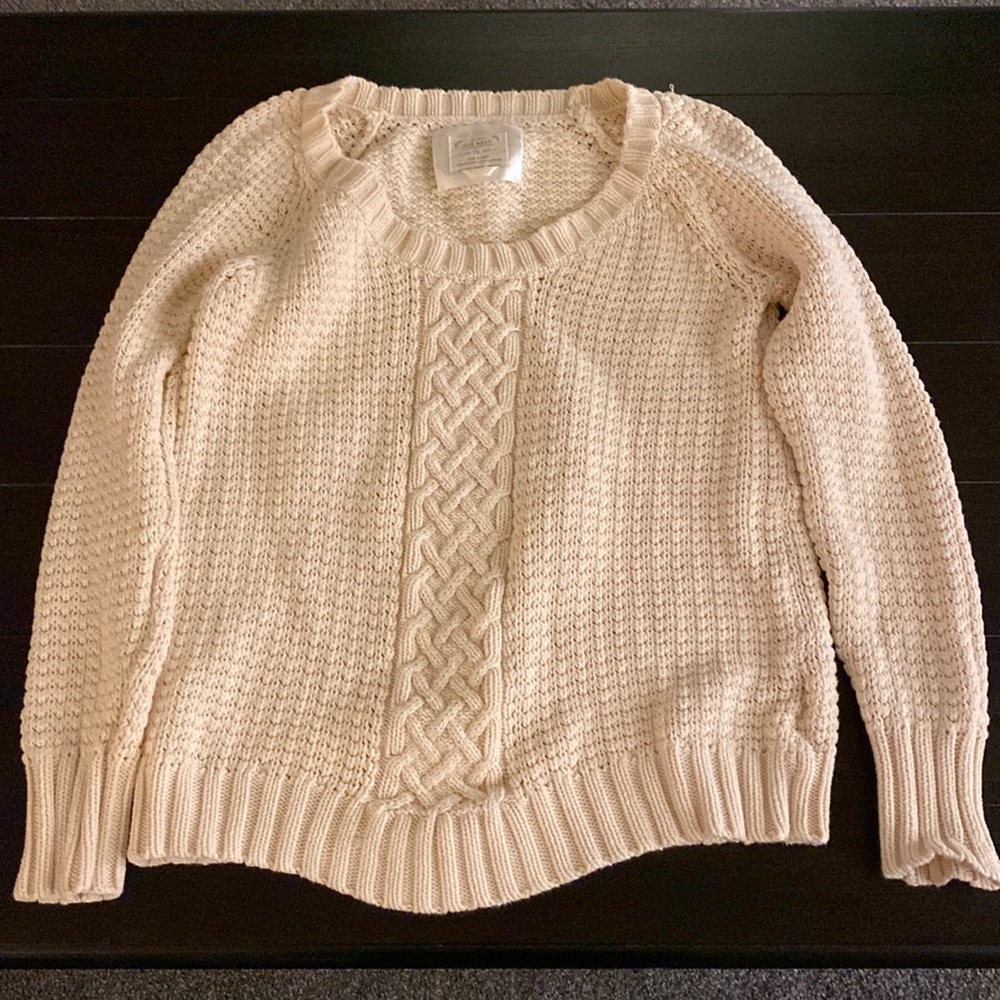 Old navy x-large cream knitted sweater
